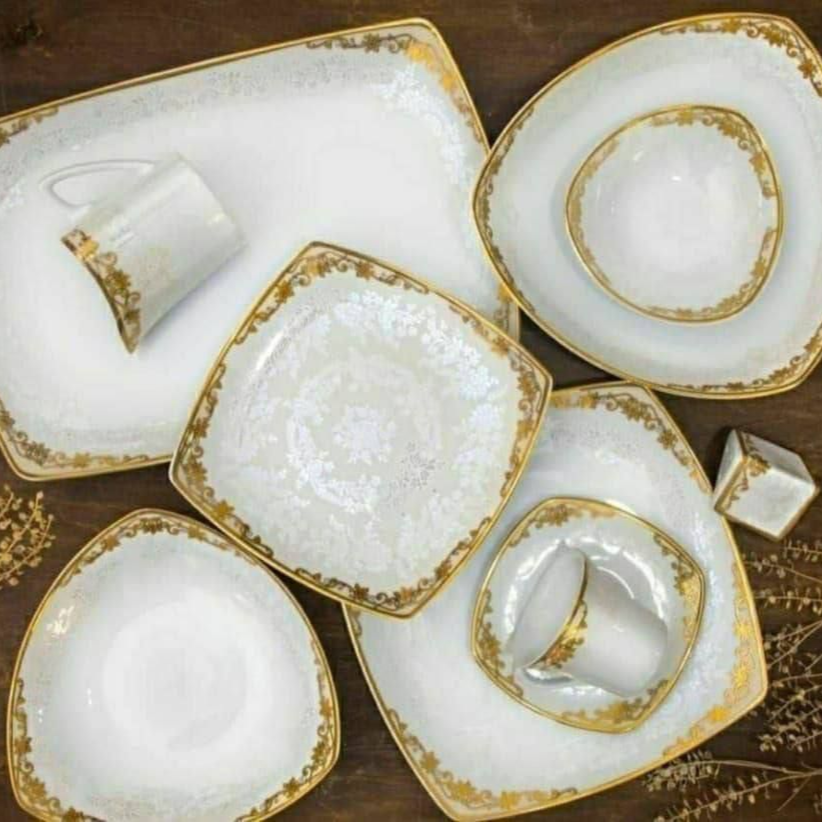 چینی پردیس طرح هیرام طلایی 30 پارچه